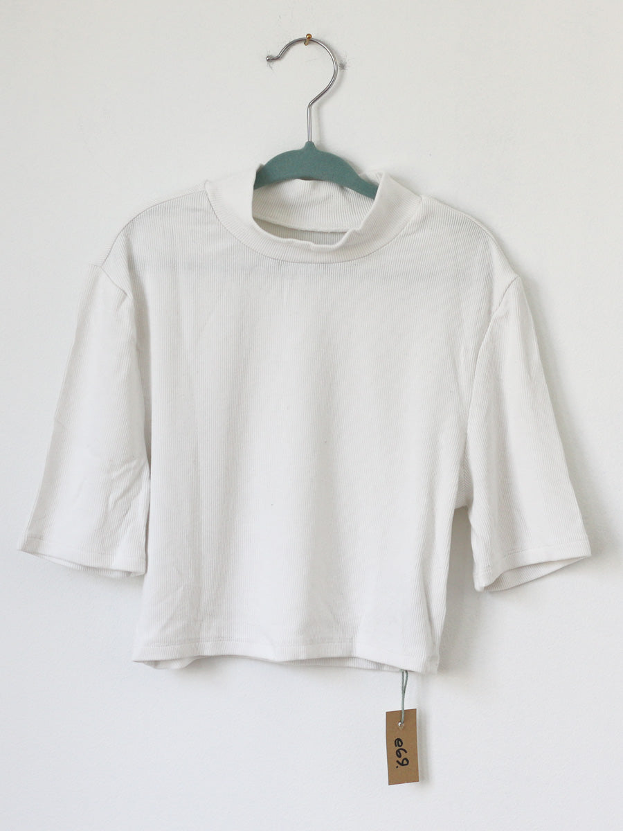 Shein, T-shirt med ståkrage